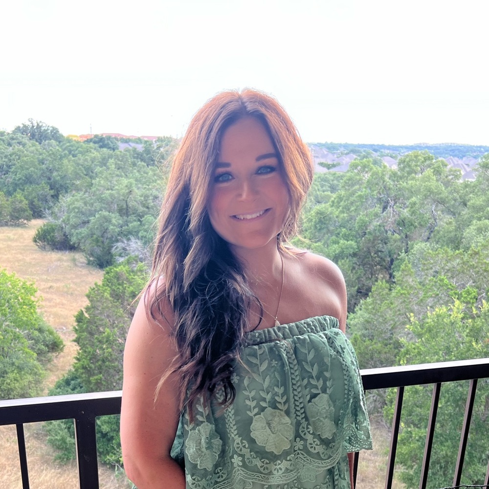 Meet your Posher, Kayla